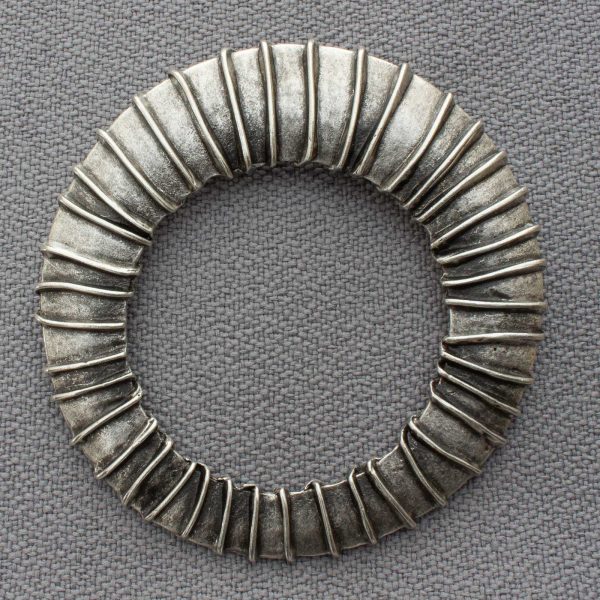 Sydney brooch